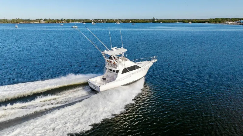 Reel Estate Yacht Photos Pics 2005 Cabo 35 Flybridge 'Reel Estate'