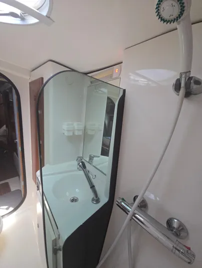 Think Twice Yacht Photos Pics 