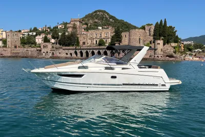2010 Jeanneau Leader 8