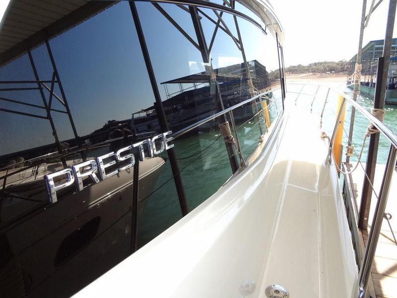 2016 Prestige 420 S