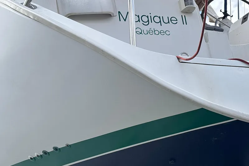 Magique 2 Yacht Photos Pics Beneteau Oceanis 523 sailboat, 2005 model, named Magique II, docked in Québec.