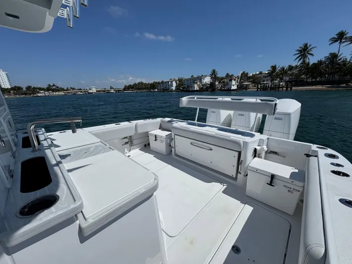  Yacht Photos Pics 2024 Hcb 42 Lujo - Image 12