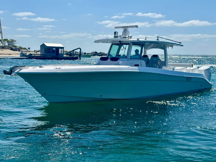  Yacht Photos Pics 2024 Hcb 42 Lujo - Image 4