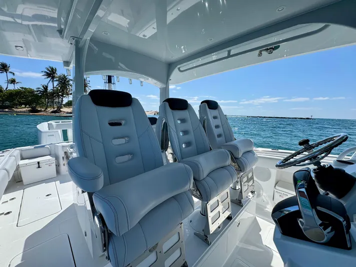  Yacht Photos Pics 2024 Hcb 42 Lujo - Image 15