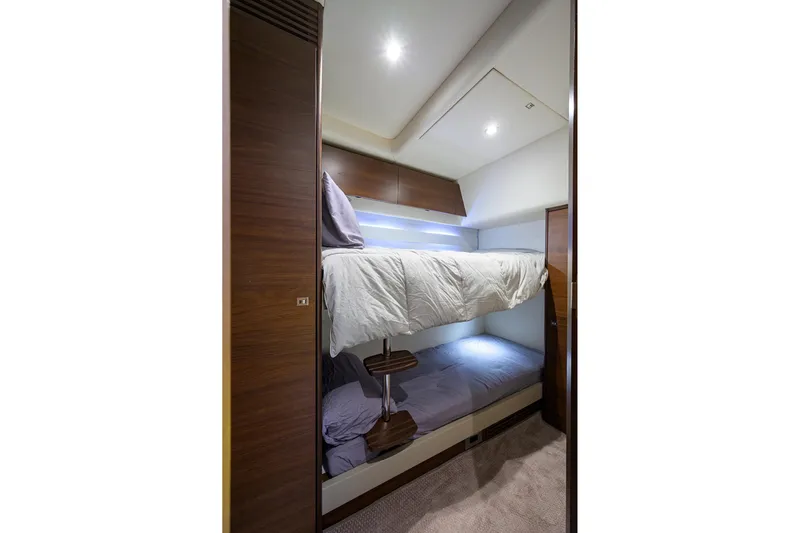 Chill Yacht Photos Pics Princess F49 Chill- Guest Stateroom