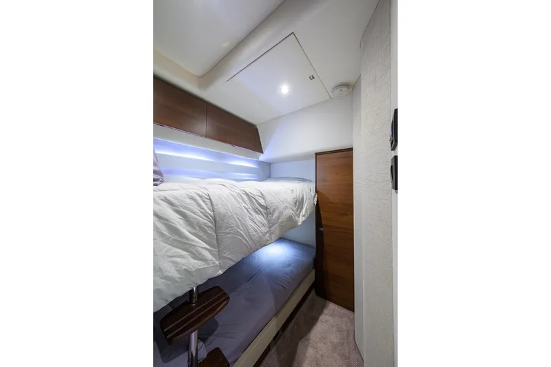 Chill Yacht Photos Pics Princess F49 Chill- Guest Stateroom