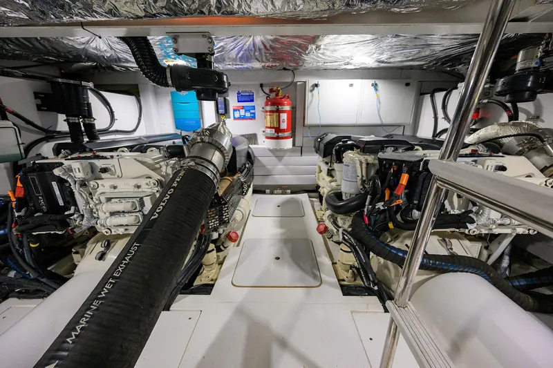 Chill Yacht Photos Pics Princess F49 Chill- Engine Room
