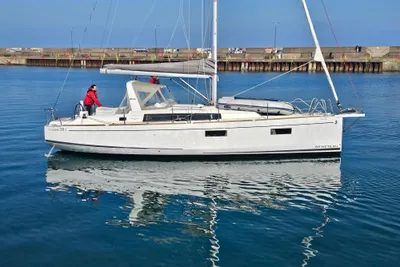 Beneteau Oceanis 38.1