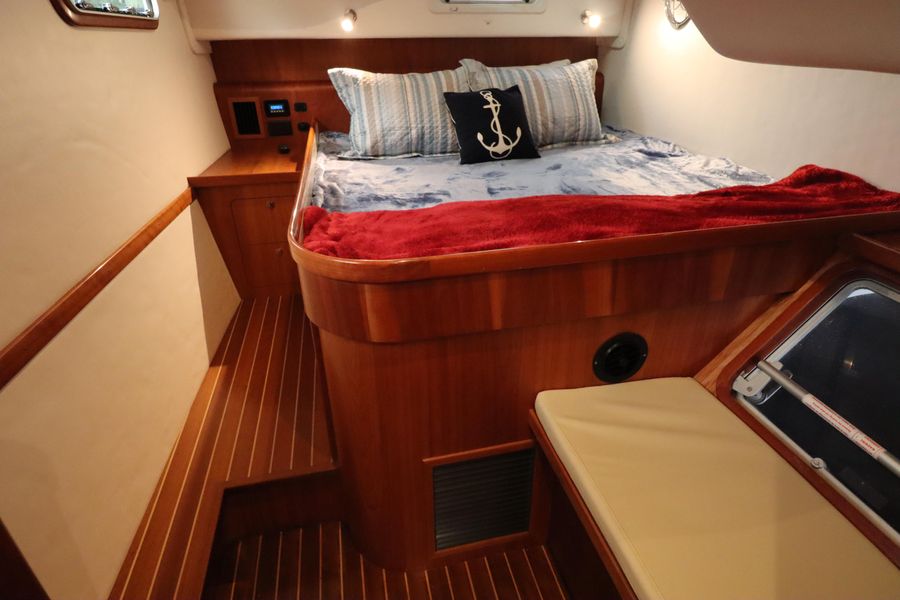 2019 Antares 44GS