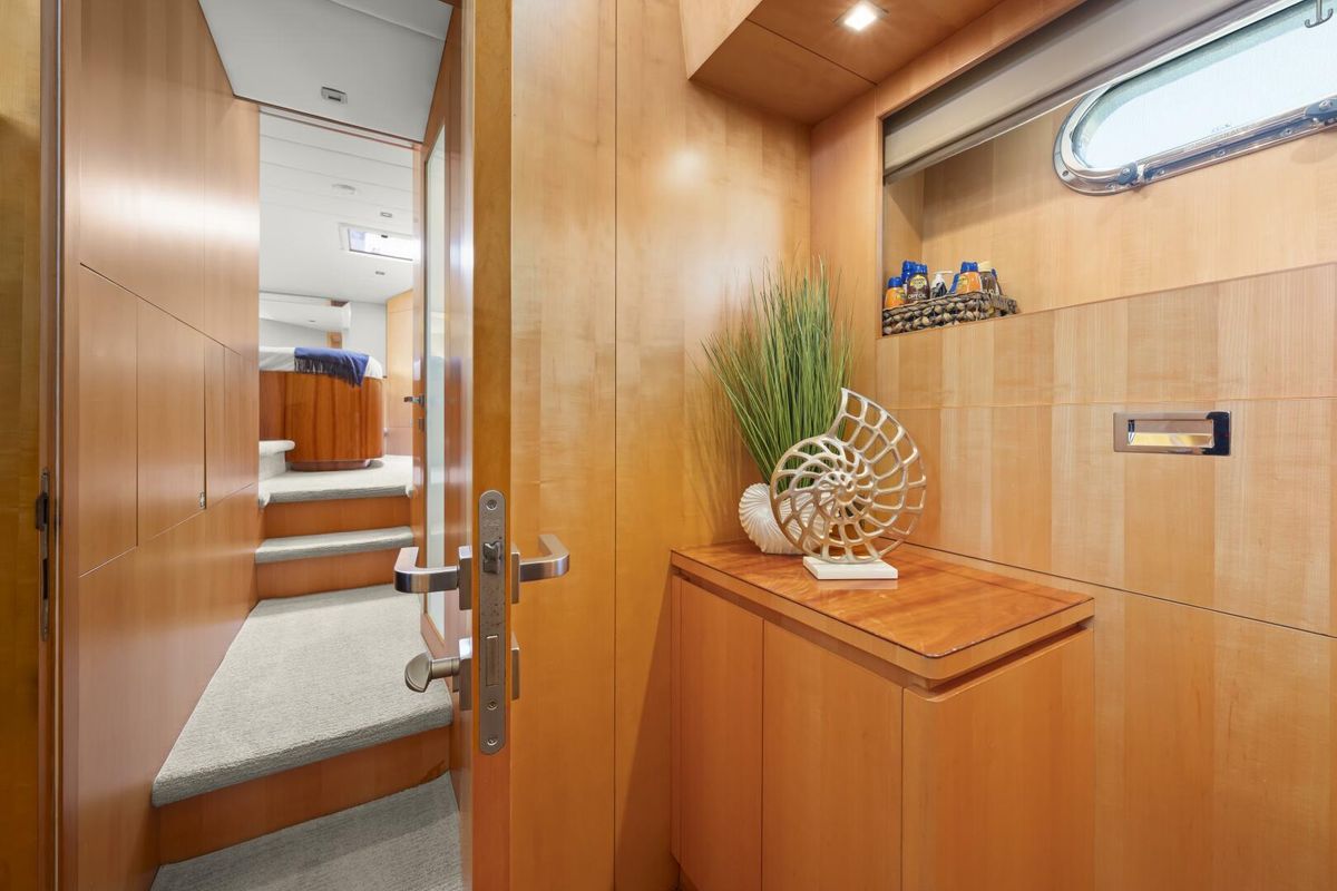 2013 Horizon 60 
