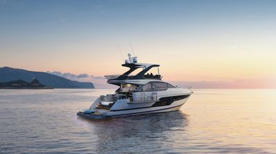 2023 Fairline Squadron 58