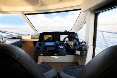 Yacht