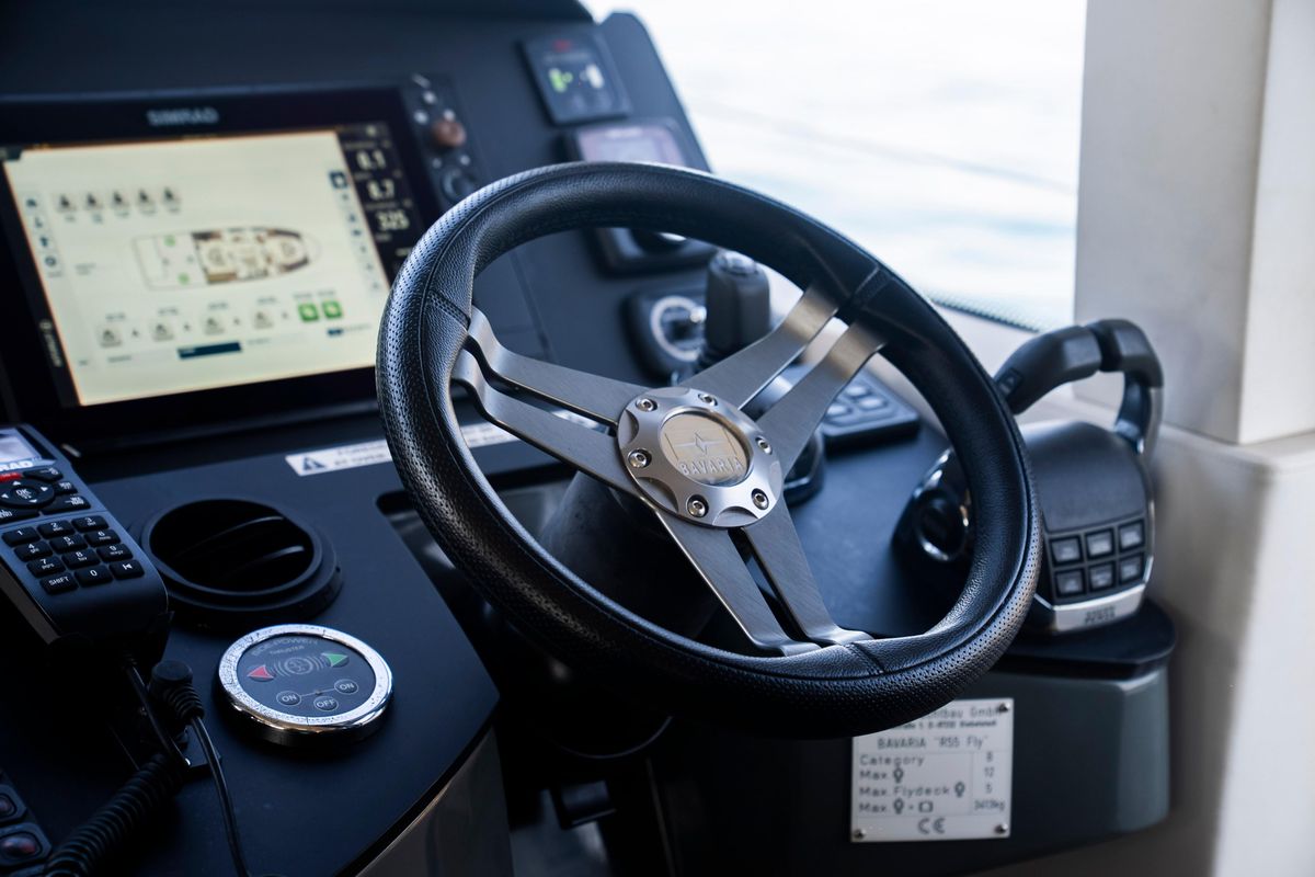 2018 Bavaria 55 
