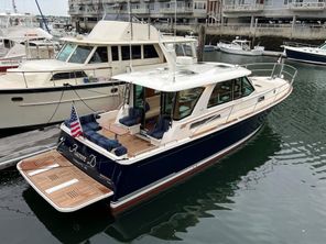 Sabre 43 Salon Express