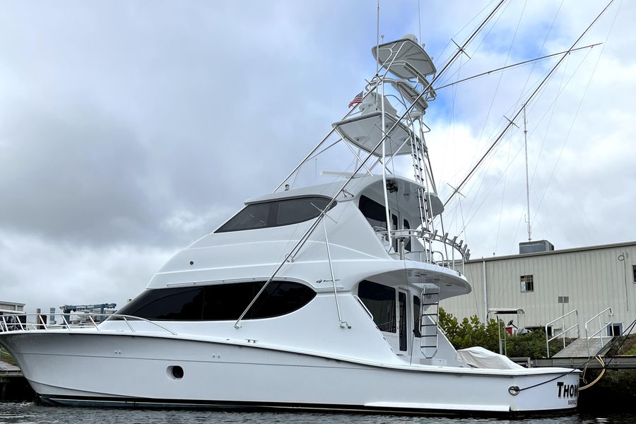 2006 Hatteras 68 Convertible