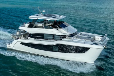 Aquila 50 Yacht