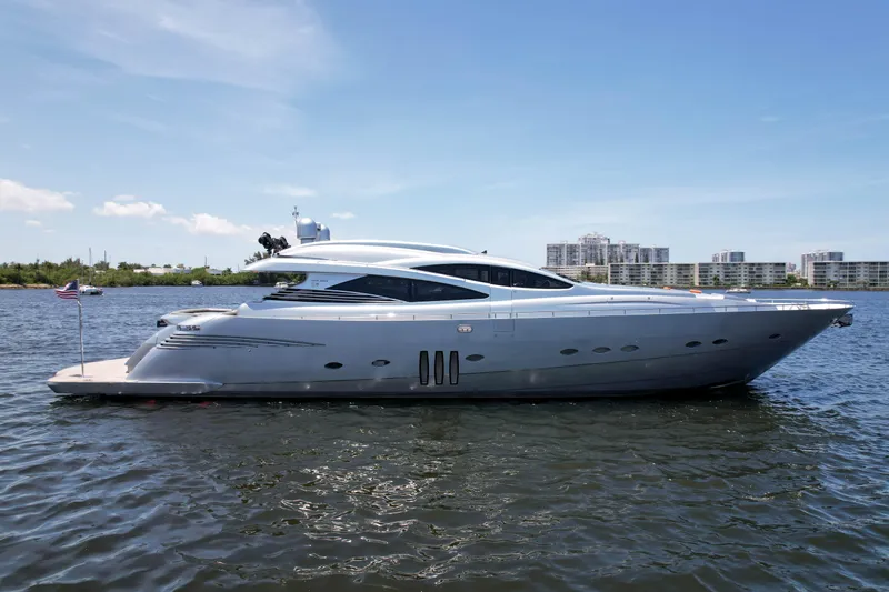 Shadow Yacht Photos Pics 