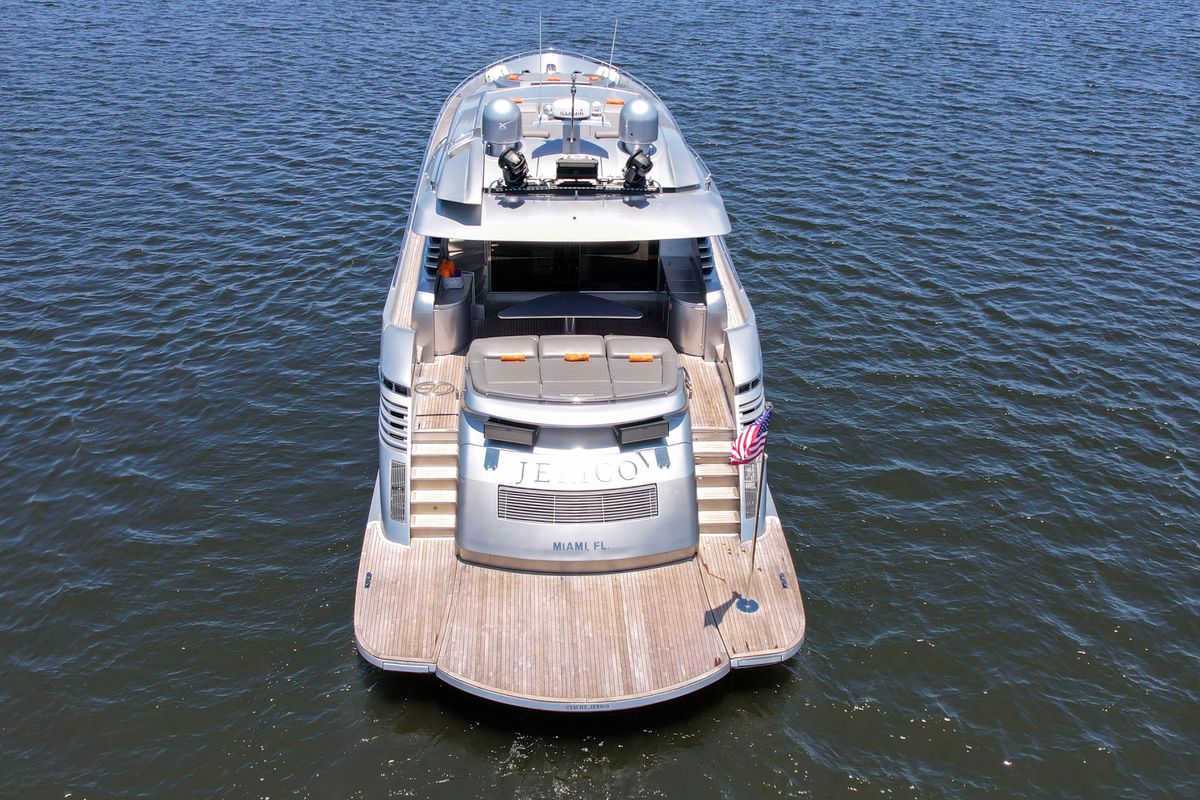 2007 Pershing 90 