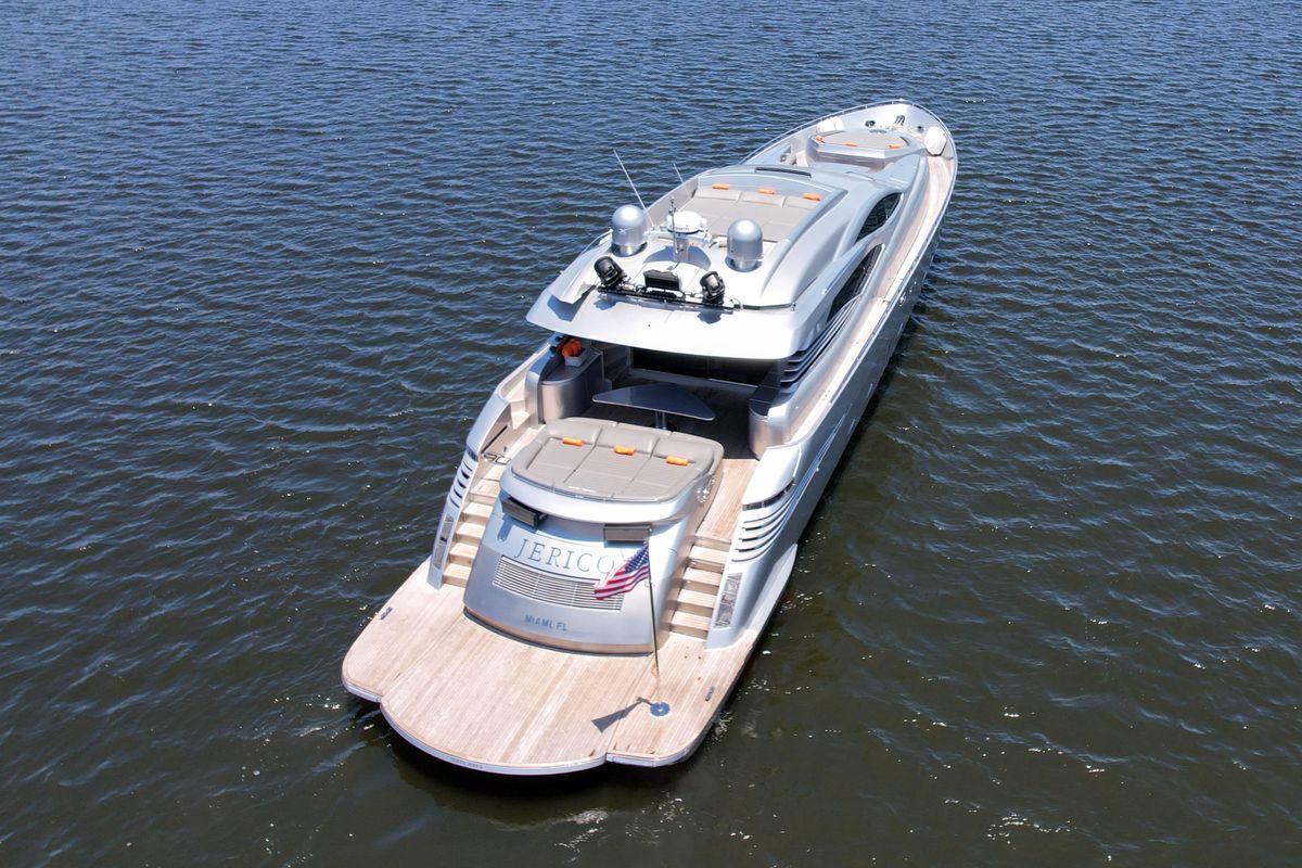 2007 Pershing 90 