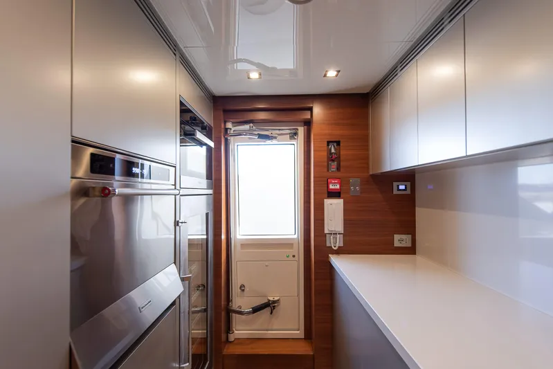 Sweet Lane Yacht Photos Pics 