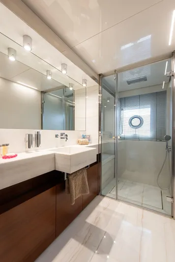 Sweet Lane Yacht Photos Pics 