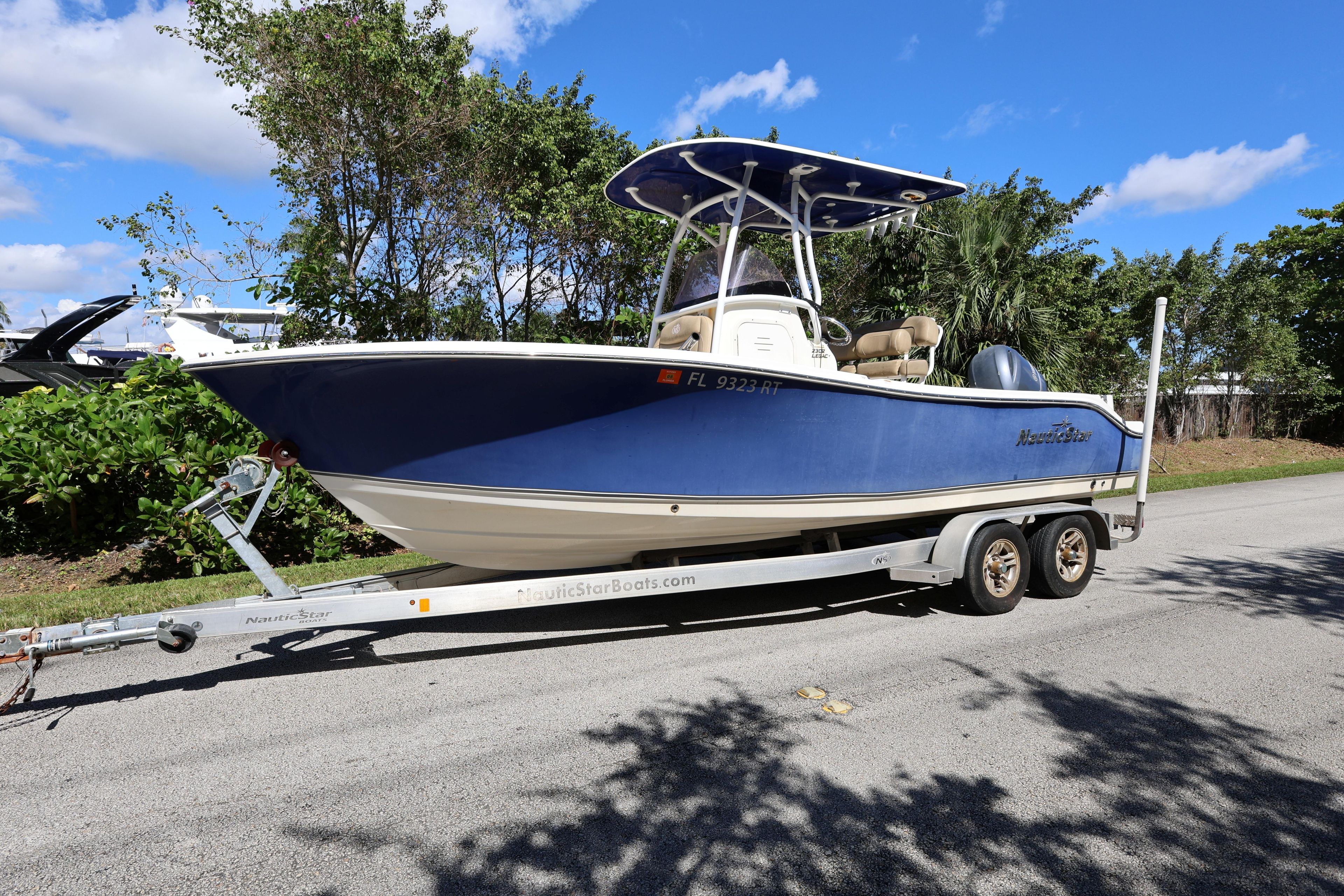 2019 NauticStar 2302 Legacy