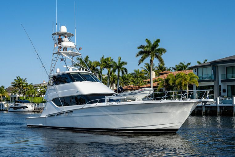 2001-60-2-hatteras-60-convertible