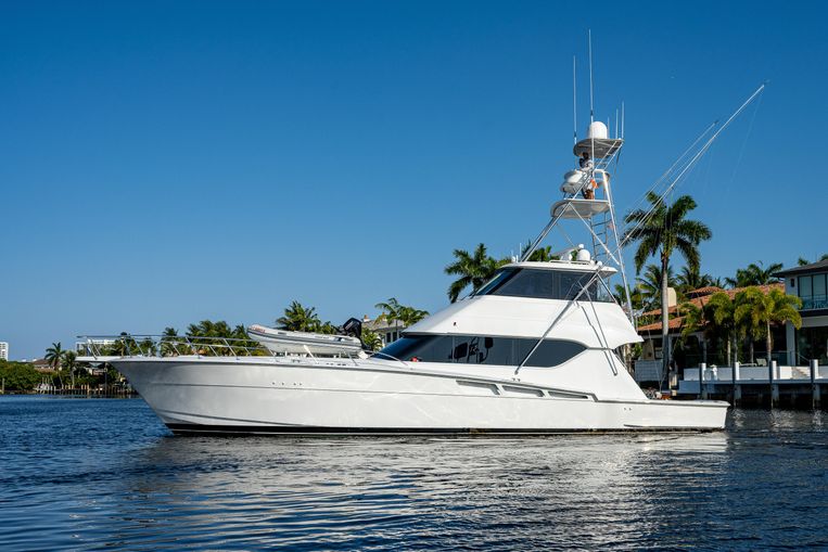 2001-60-2-hatteras-60-convertible
