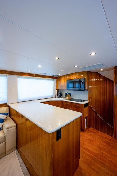 2001-60-2-hatteras-60-convertible