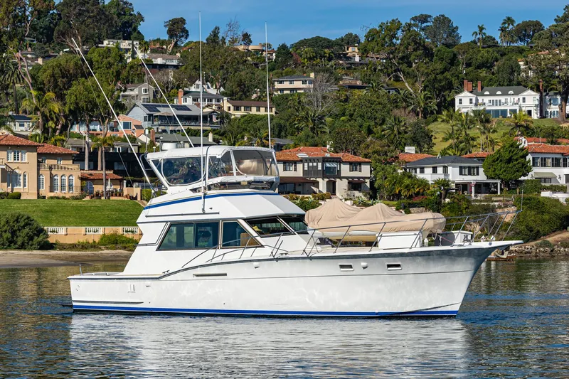 Hatts Off! Yacht Photos Pics 