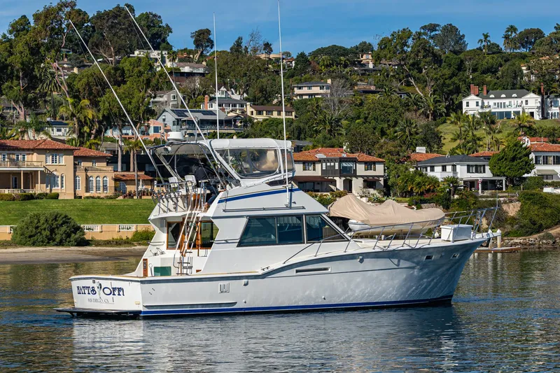 Hatts Off! Yacht Photos Pics 