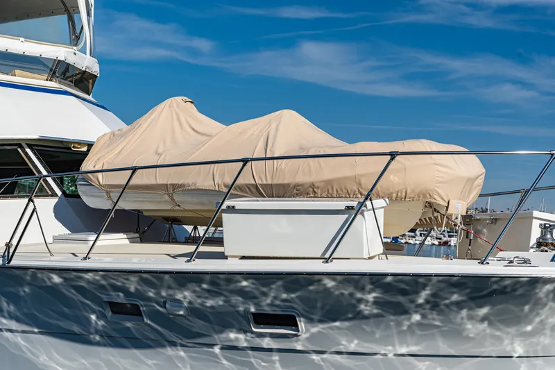 Hatts Off! Yacht Photos Pics 