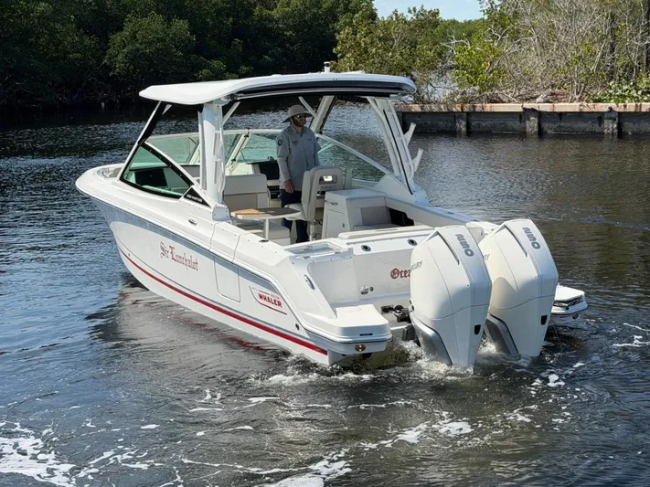  Yacht Photos Pics Boston Whaler 28 Vantage 2022 on calm water.