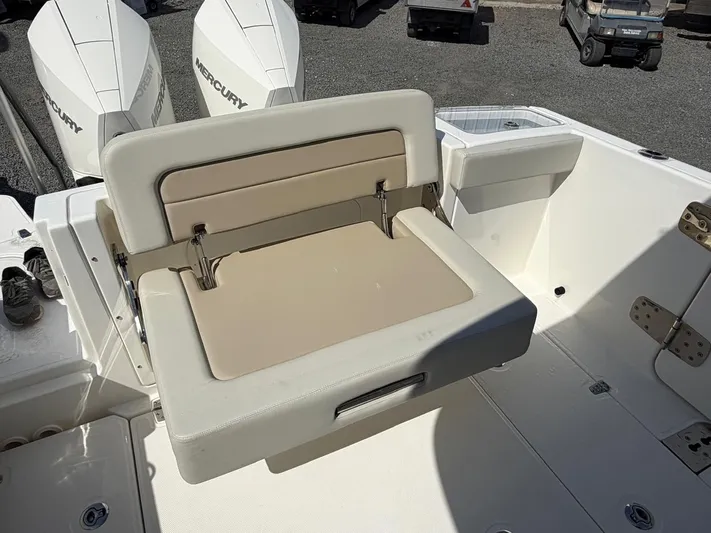  Yacht Photos Pics Boston Whaler 28 Vantage 2022 with foldable seat and Mercury engines.