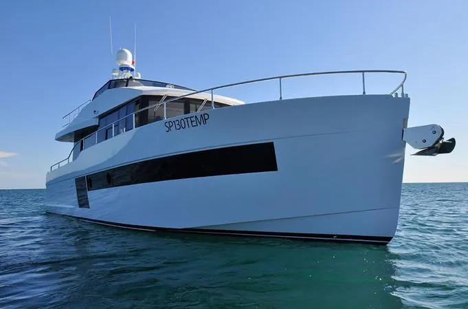  Yacht Photos Pics Manufacturer Provided Image: Sundeck 550