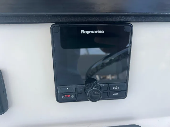  Yacht Photos Pics Raymarine control panel on 2007 Topaz 32 Express boat dashboard.