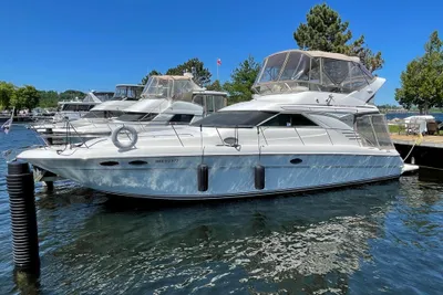 Sea Ray 400 Sedan Bridge