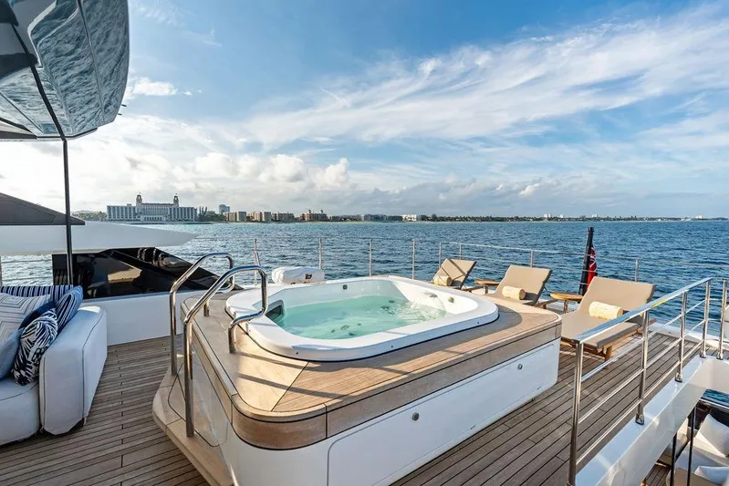 Randy Beth Yacht Photos Pics Luxurious 2018 Custom Line 120 yacht deck with jacuzzi and ocean view.