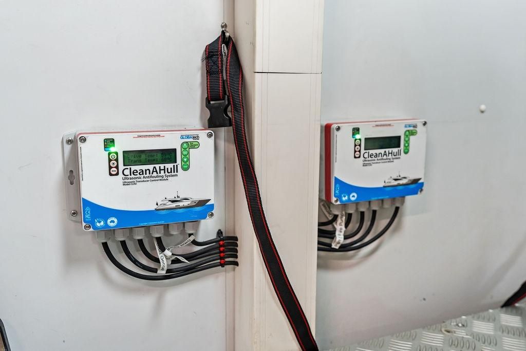 2018 Custom Line 120 