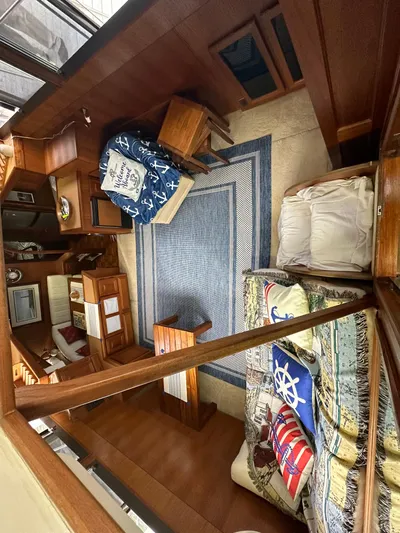 Last Dance Yacht Photos Pics Interior of 1987 Viking Boats 44 Motor Yacht with nautical-themed decor.