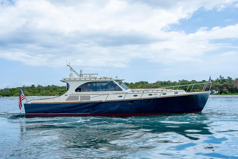 Mel Belle Yacht Photos Pics 