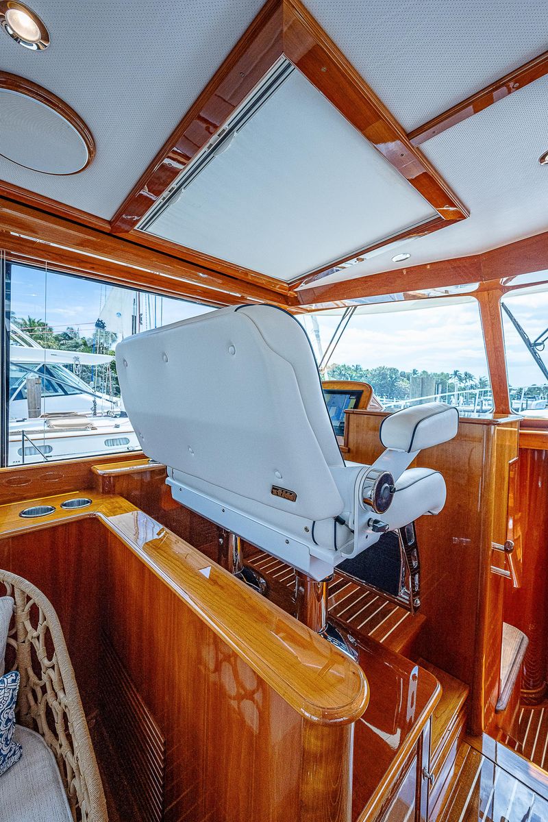 2018 Hinckley 55 