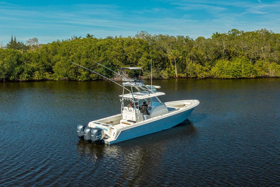 2019 Contender 39 Fisharound
