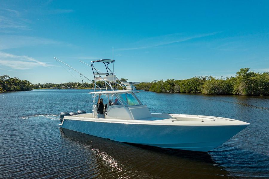 2019 Contender 39 Fisharound
