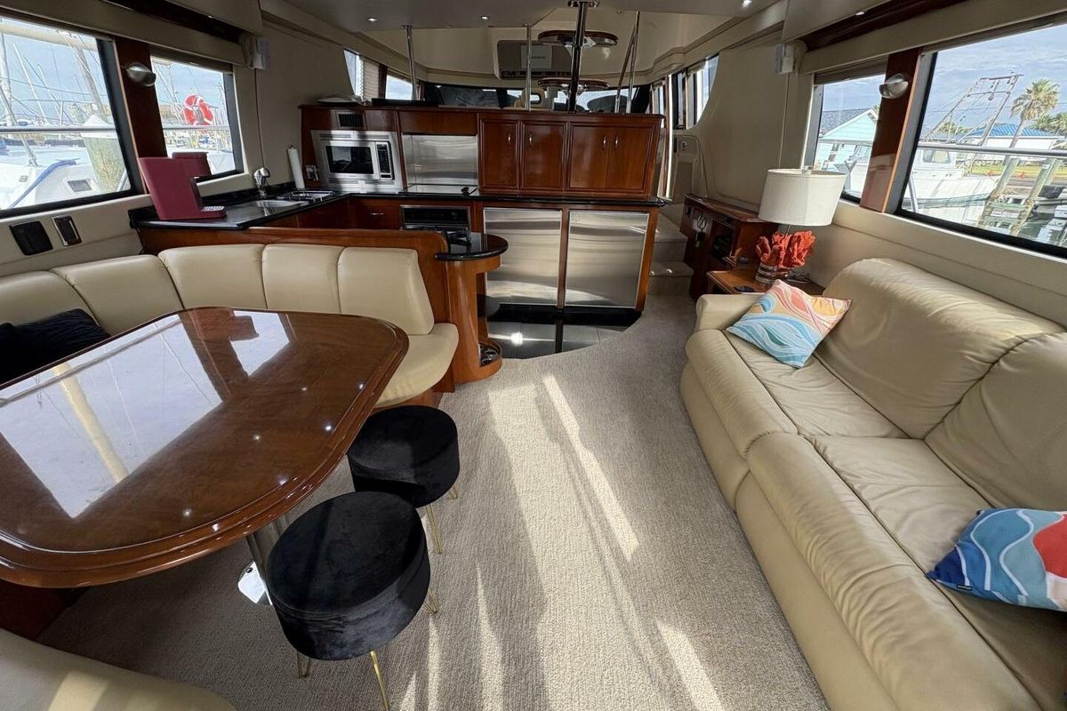 2004 Carver 56 
