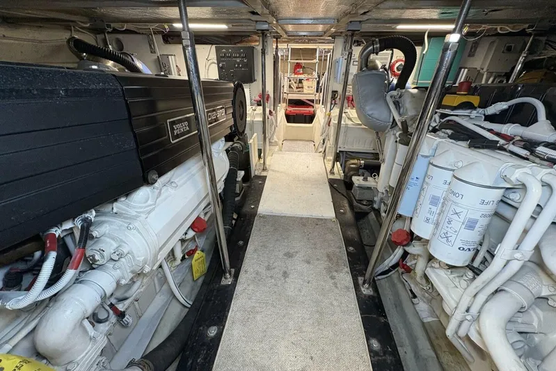 Carlet Vivian IV Yacht Photos Pics Engine room of 2004 Carver 56 Voyager yacht with Volvo Penta engines.