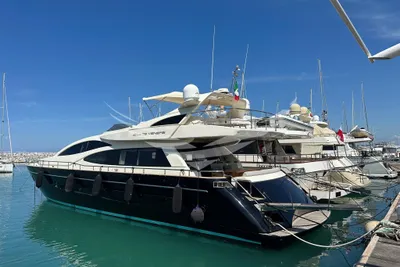 Riva 75 Venere