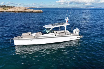 2025 Axopar 29 Sun Top