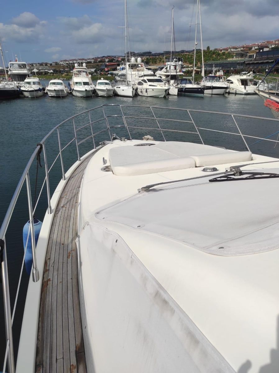 2007 Azimut 62 