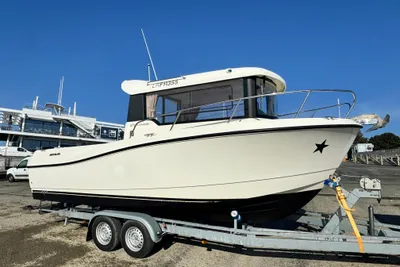 2013 Quicksilver 675 Pilothouse